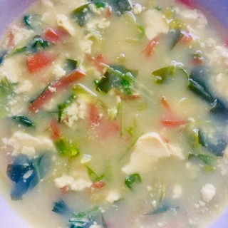 水菜とチンゲンサイの豆腐スープ